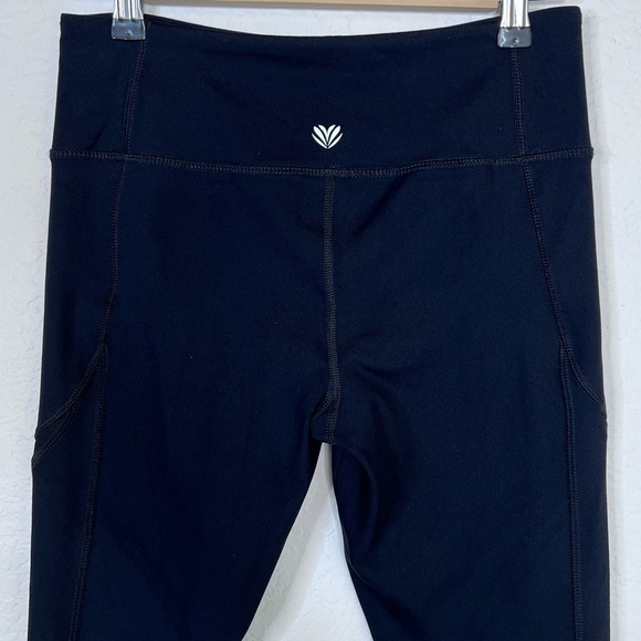 Forever 21 Sheer Cut Out Workout Leggings - Picture 4 of 7